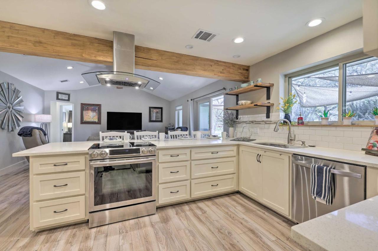 Gorgeous San Marco Home With Patio And Gas Grill! San Marcos Εξωτερικό φωτογραφία