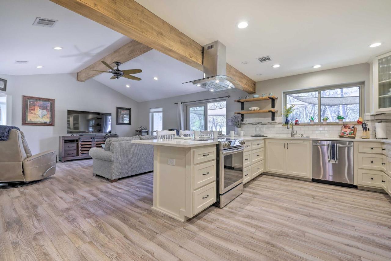 Gorgeous San Marco Home With Patio And Gas Grill! San Marcos Εξωτερικό φωτογραφία